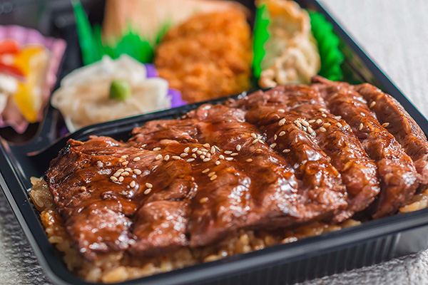 宅配 天とてんの弁当 元祖ステーキ重の画像